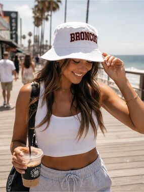 Newhattan Broncos White Bucket Hat L/XL 100% Cotton NWT